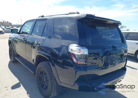 2020 Toyota 4Runner Sr5 Premium z USA, uszkodzony, nr VIN JTEBU5JR5L5795704